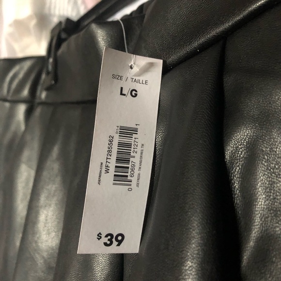 BNWT Faux Leather Pleated Skirt - Picture 3 of 4